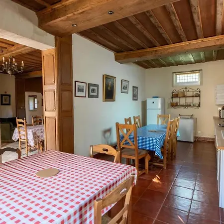 In A Damigny Manor In Normandy * Saint-Martin-des-Entrées