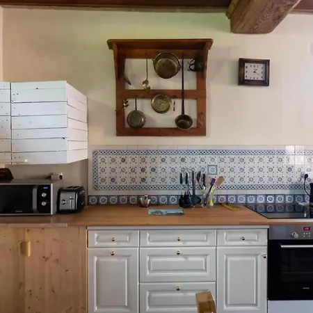 In A Damigny Manor In Normandy בית נופש