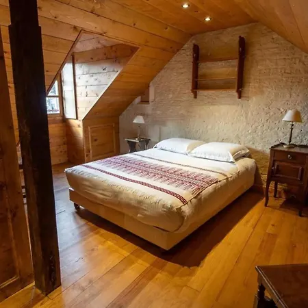 Casa de Férias In A Damigny Manor In Normandy