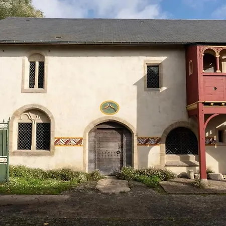 Casa de Férias In A Damigny Manor In Normandy *